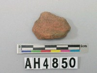 藏品(紅色夾砂陶片)的圖片